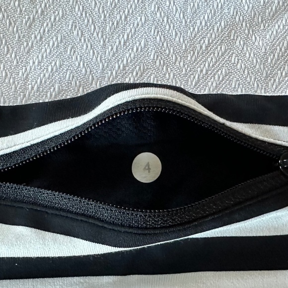 Lululemon Run Times Short, Size 4, Black and Ivory Pattern - Picture 7 of 8